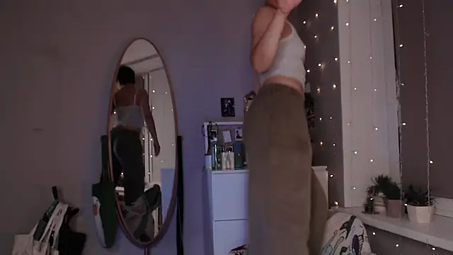 YourHotExSAndra online show from October 14, 2025, 8:31 pm