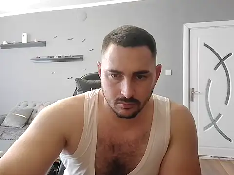 Snapshot of mastermute chatting on November 20, 2025, 11:32 am mastermute online show from November 20, 2025, 11:32 am