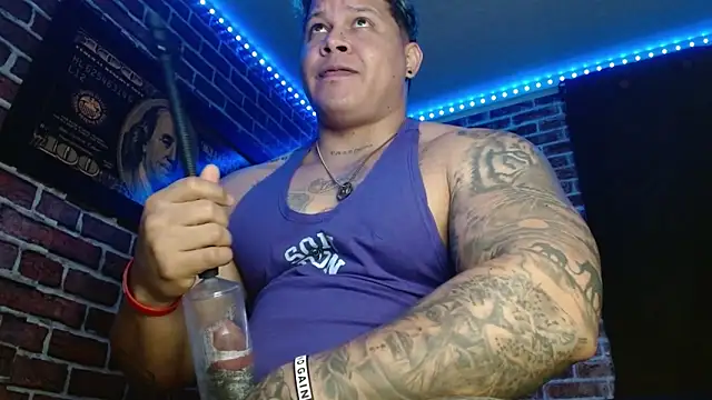 jordan bigcock  online show from December 22, 2025, 8:17 pm