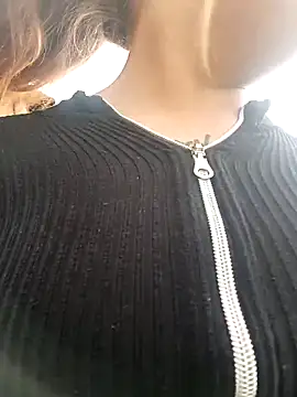 Allison Flamingg online show from October 20, 2025, 1:00 pm