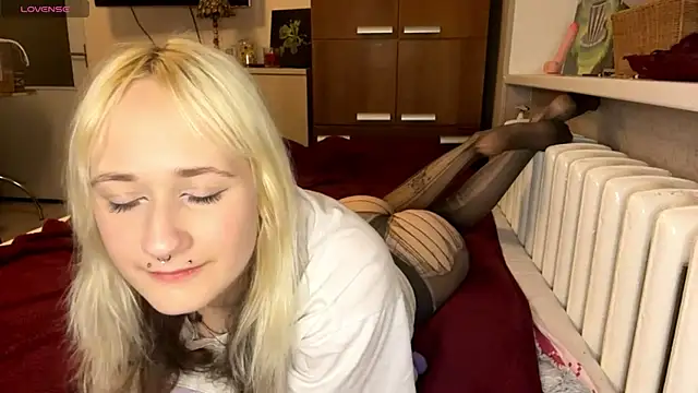 Ulemonala Cute online show from November 8, 2025, 6:40 pm