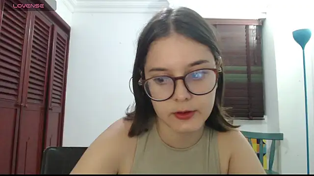 CarlaLorez online show from October 14, 2025, 10:21 pm