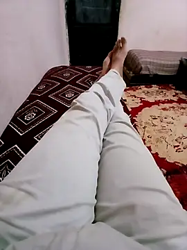 latarak321 online show from April 15, 2026, 7:10 pm