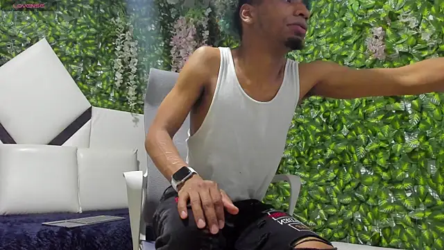 REDBRYAN EBANO online show from October 21, 2025, 9:04 pm