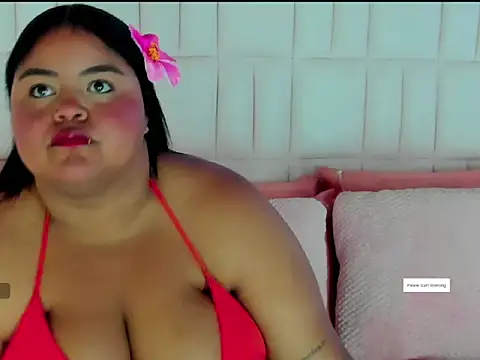 LunaaBlaze online show from November 9, 2025, 12:47 pm