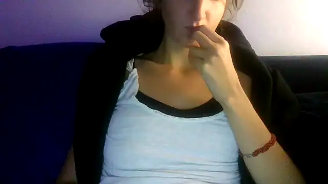 SuperValentina online show from October 9, 2025, 8:40 pm