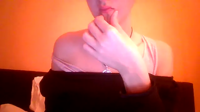 SuperValentina online show from April 23, 2026, 8:33 pm