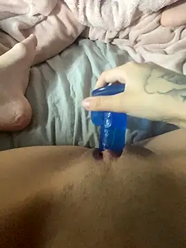 babygirl1906 online show from October 24, 2025, 3:14 am