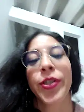 Snapshot of Eloisa_smith chatting on October 10, 2025, 4:33 am Eloisa smith online show from October 10, 2025, 4:33 am