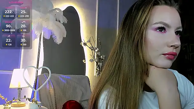 Snapshot of _BellaClark chatting on February 10, 2026, 8:13 pm BellaClark online show from February 10, 2026, 8:13 pm