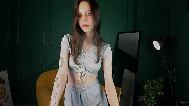 Amber  lust online show from October 16, 2025, 1:34 pm