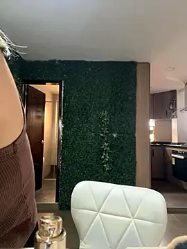 Mythical Girl online show from November 19, 2025, 7:25 pm