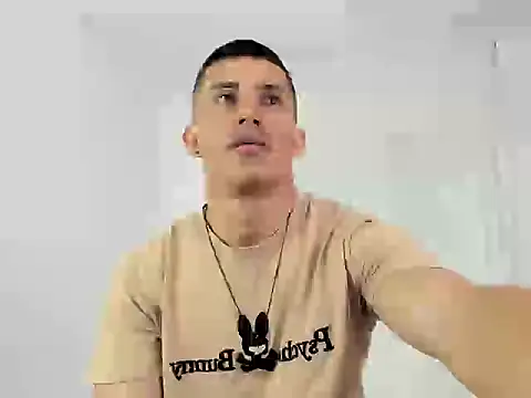 Snapshot of Muscle_man07 chatting on November 17, 2025, 3:29 pm Muscle man07 online show from November 17, 2025, 3:29 pm