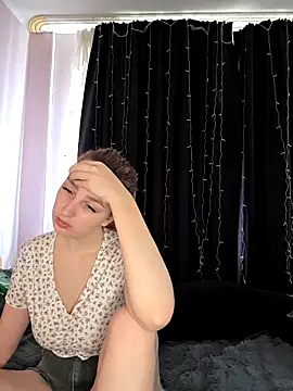 Sweet Little Lie online show from November 21, 2025, 2:43 am