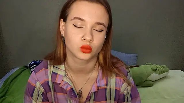 QuiveredFrown online show from October 17, 2025, 11:02 am