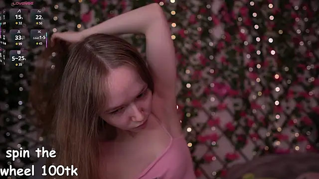 Petite Polly online show from February 4, 2026, 6:03 pm