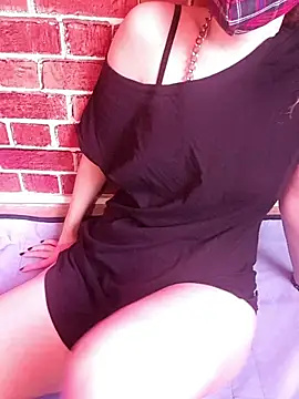 Snapshot of Heelite chatting on October 24, 2025, 9:17 am Heelite online show from October 24, 2025, 9:17 am