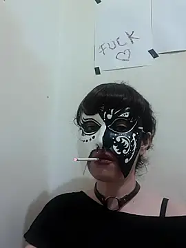 Snapshot of Heelite chatting on October 28, 2025, 9:35 am Heelite online show from October 28, 2025, 9:35 am