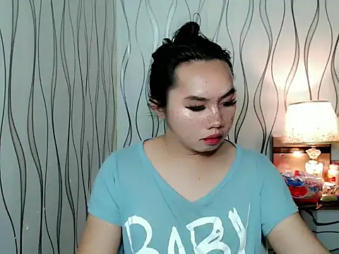 Snapshot of im_ursweetheart chatting on October 19, 2025, 3:18 am im ursweetheart online show from October 19, 2025, 3:18 am
