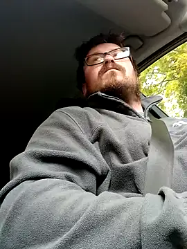 czechguy online show from October 7, 2025, 12:57 pm