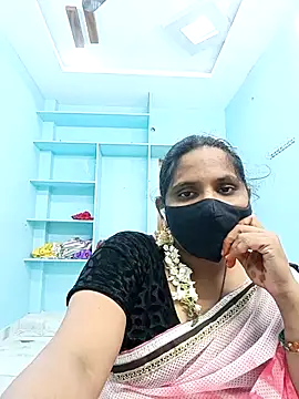 kajal-kajal1 online show from November 18, 2025, 12:53 pm