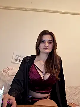 Snapshot of Nika_aa chatting on November 30, 2025, 8:24 pm Nika aa online show from November 30, 2025, 8:24 pm