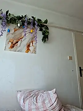 Nika aa online show from April 9, 2026, 8:42 am