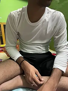 Snapshot of foxythebold chatting on October 11, 2025, 5:22 pm foxythebold online show from October 11, 2025, 5:22 pm