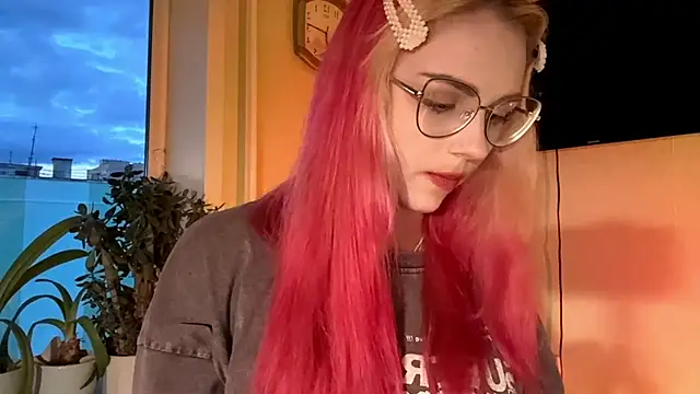CherlynBlose online show from October 14, 2025, 2:07 pm
