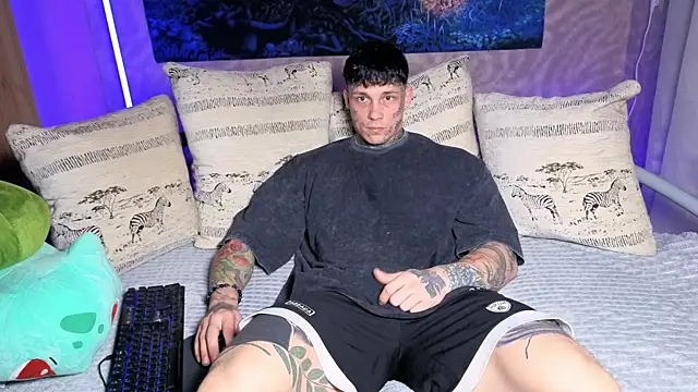 Snapshot of Anubisgods chatting on November 15, 2025, 6:00 am Anubisgods online show from November 15, 2025, 6:00 am