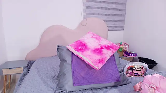 lu mystic online show from April 18, 2026, 3:10 am