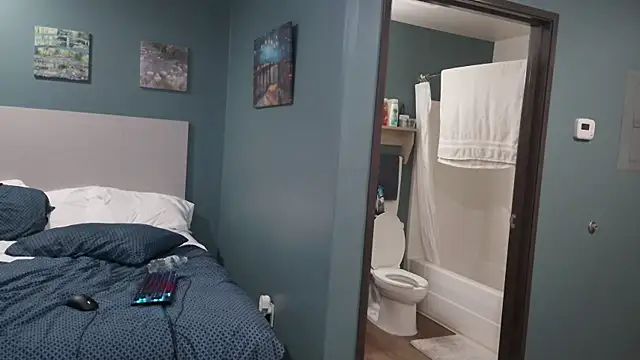 Snapshot of Fuck-Buddy-4U chatting on November 14, 2025, 12:31 am Fuck-Buddy-4U online show from November 14, 2025, 12:31 am