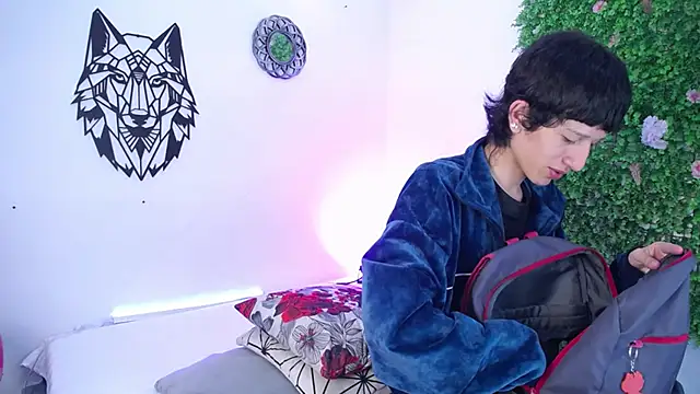 Emo Boy  online show from December 2, 2025, 12:32 pm