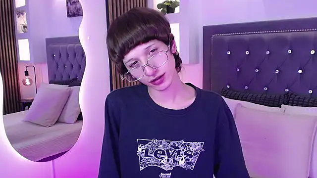 Snapshot of Emo_Boy_ chatting on April 30, 2026, 8:57 pm Emo Boy online show from April 30, 2026, 8:57 pm