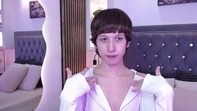 Snapshot of Emo_Boy_ chatting on May 16, 2026, 9:13 pm Emo Boy online show from May 16, 2026, 9:13 pm