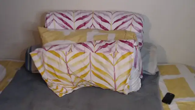 Tillah87 online show from October 24, 2025, 7:21 pm