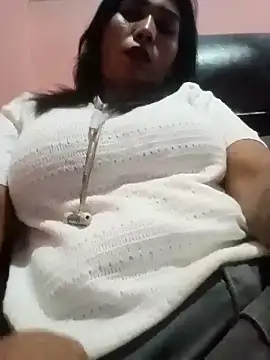 tamilhoneyy online show from October 8, 2025, 6:44 am