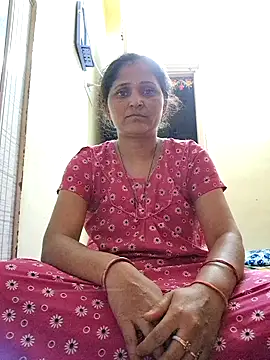 Snapshot of Desi-Mamta chatting on October 30, 2025, 7:58 pm Desi-Mamta online show from October 30, 2025, 7:58 pm