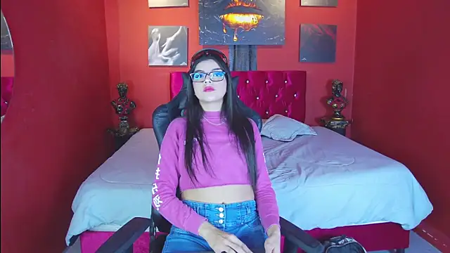 Snapshot of Aranzza_Ross chatting on November 5, 2025, 12:38 pm Aranzza Ross online show from November 5, 2025, 12:38 pm