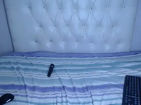 Pixelprincess28 online show from October 11, 2025, 3:39 am