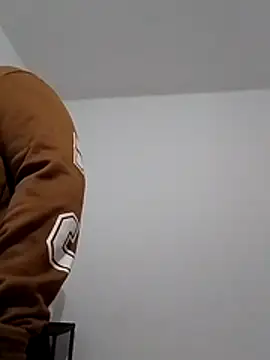 NaomiGrace  online show from November 5, 2025, 11:32 am