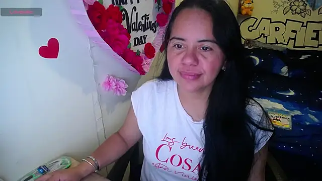 Miss  kendra  online show from April 23, 2026, 11:20 am