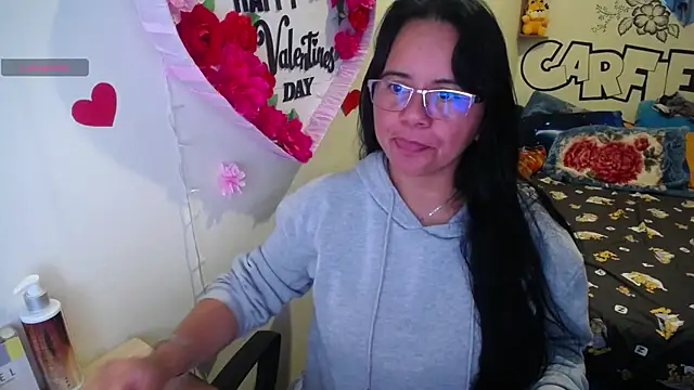 Miss  kendra  online show from July 7, 2026, 11:25 am