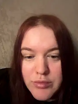 IvorySnowW online show from December 2, 2025, 6:36 pm