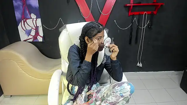 thianahorny online show from March 21, 2026, 9:36 am