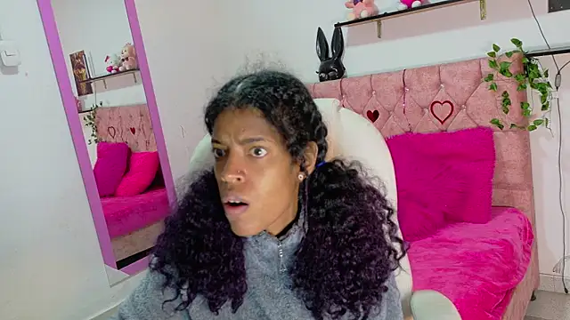 thianahorny online show from March 24, 2026, 12:32 pm