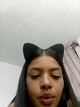 Snapshot of MeganHillss chatting on November 6, 2025, 6:58 am MeganHillss online show from November 6, 2025, 6:58 am