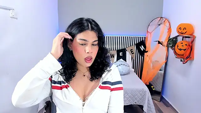 Little Alli online show from October 27, 2025, 7:40 pm