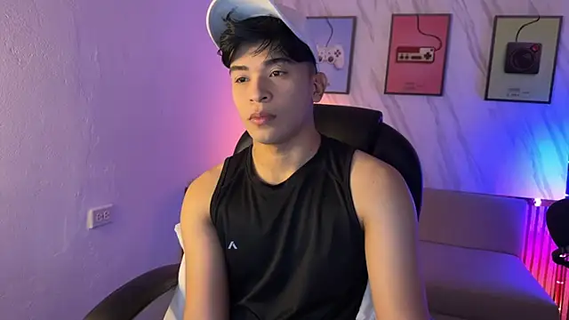 David Nova online show from December 21, 2025, 12:56 pm