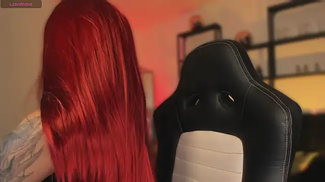 miiaa stone online show from April 13, 2026, 2:44 pm